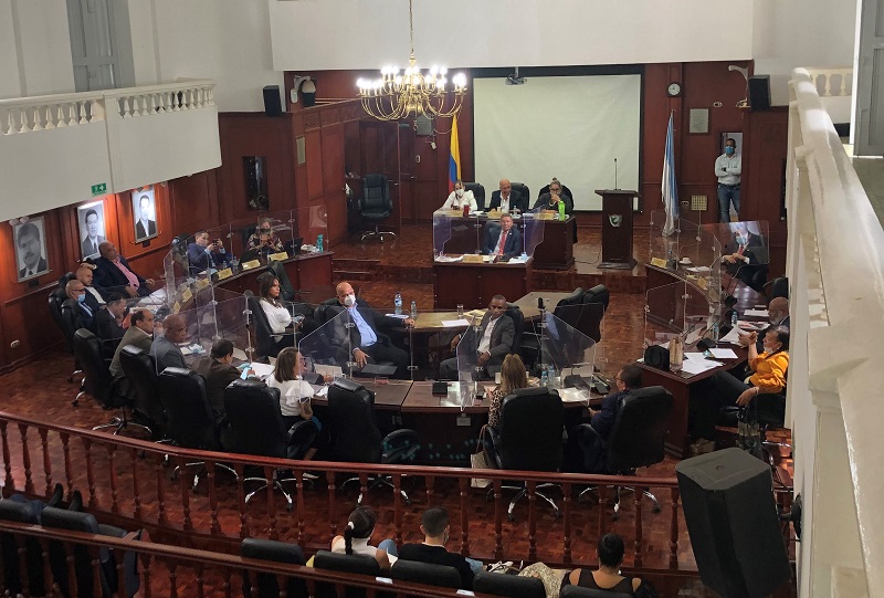 En sesin plenaria presencial ASAMBLEA ESCUCHA PLANTEAMIENTOS DE CANDIDATOS PARA CONTRALOR (A) 2022-2025